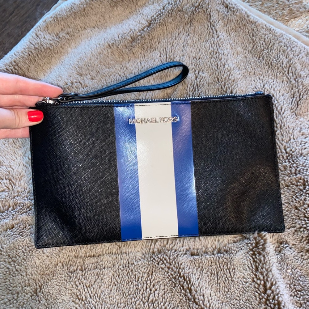 MK CLUTCH